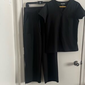 Mándala wide leg Black Scrub Set